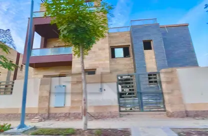 Villa - 4 Bedrooms - 4 Bathrooms for sale in Taj City - 5th Settlement Compounds - The 5th Settlement - New Cairo City - Cairo