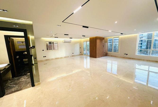 8062966 - Property Image 2