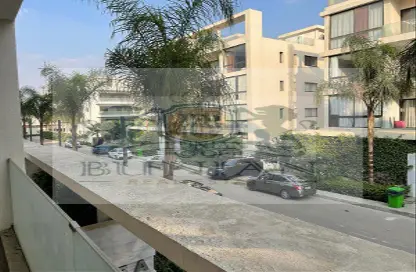 Apartment - 2 Bedrooms - 3 Bathrooms for sale in Lake View Residence - 5th Settlement Compounds - The 5th Settlement - New Cairo City - Cairo