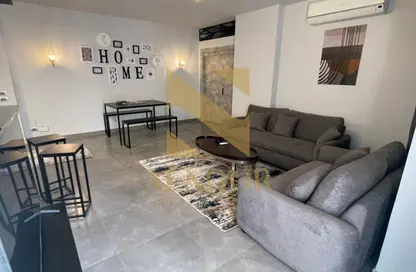 Apartment - 2 Bedrooms - 2 Bathrooms for rent in Beverly Hills Road - 17th District - Sheikh Zayed City - Giza
