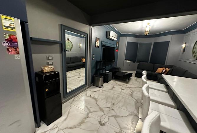 8025564 - Property Image 2