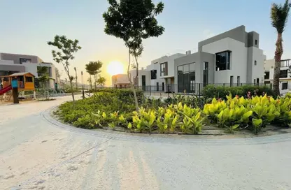 Villa - 4 Bedrooms - 5 Bathrooms for sale in Sodic East - 6th District - New Heliopolis - Cairo