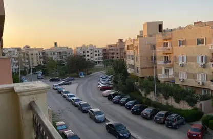 شقة - 3 غرف نوم - 2 حمامات للبيع في جرين ريزيدنس 1 - الحي السابع - الشيخ زايد - الجيزة
