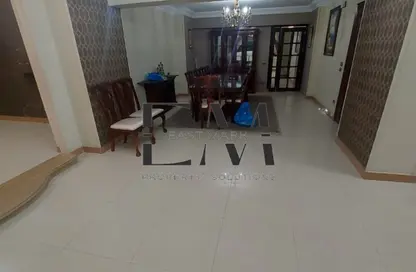 Apartment - 3 Bedrooms - 2 Bathrooms for sale in Street 304 - New Maadi - Hay El Maadi - Cairo