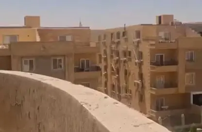 Apartment - 3 Bedrooms - 2 Bathrooms for sale in The Gate Plaza Mall - 10th District - Sheikh Zayed City - Giza