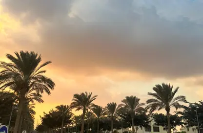 فيلا - 5 غرف نوم - 5 حمامات للايجار في ليفانا - اب تاون كايرو - المقطم - القاهرة