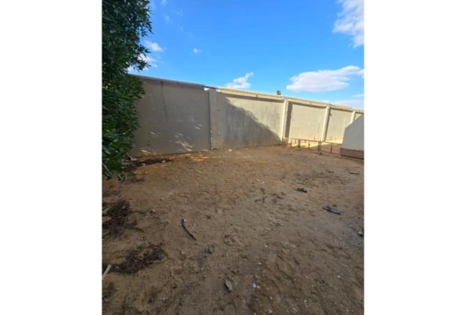 8192188 - Property Image 2