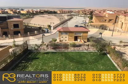 Twin House - 6 Bedrooms - 3 Bathrooms for sale in Royal Meadows - Sheikh Zayed Compounds - Sheikh Zayed City - Giza