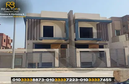 Townhouse - 6 Bedrooms - 4 Bathrooms for sale in Palm Villa - Al Wahat Road - 6 October City - Giza