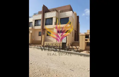Twin House - 4 Bedrooms - 4 Bathrooms for sale in Alma - 2nd District - Sheikh Zayed City - Giza