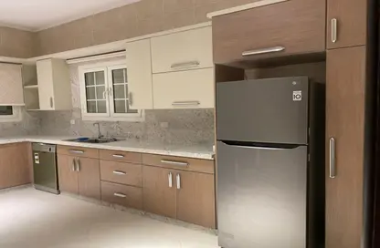 Twin House - 4 Bedrooms - 5 Bathrooms for rent in Hyde Park - New Cairo City - Cairo