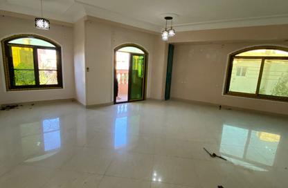 Apartment - 3 Bedrooms - 2 Bathrooms for rent in Street 100   Al Fairouz St. - 10th District - Sheikh Zayed City - Giza