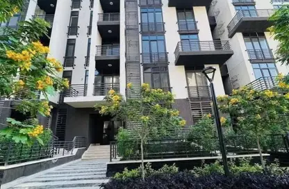 Apartment - 2 Bedrooms - 2 Bathrooms for sale in Madinaty - Cairo