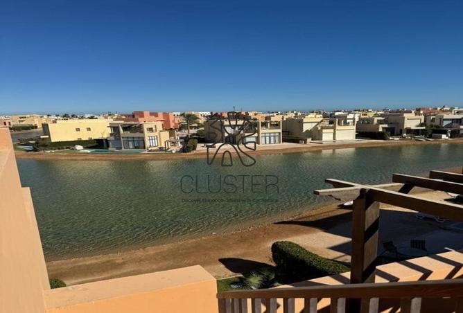 8010856 - Property Image 2