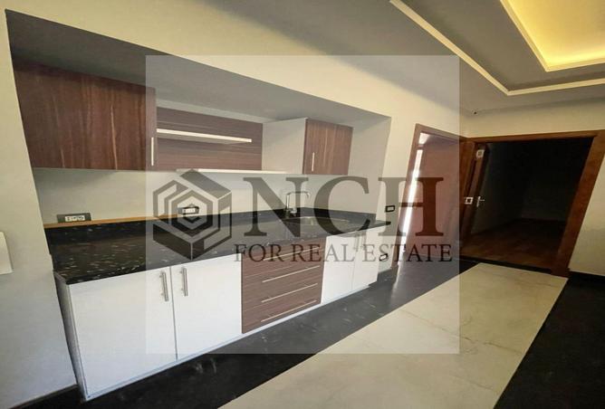 8081557 - Property Image 2