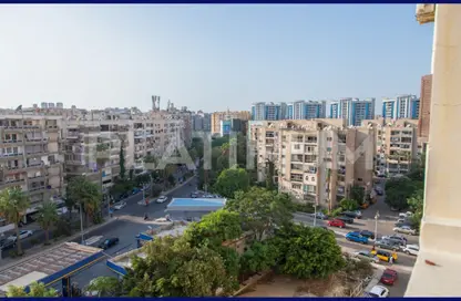 شقة - 3 غرف نوم - 2 حمامات للبيع في ميدان سموحة - سموحة - حي شرق - الاسكندرية
