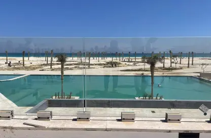 Chalet - 3 Bedrooms - 2 Bathrooms for sale in Seashore - Ras Al Hekma - North Coast