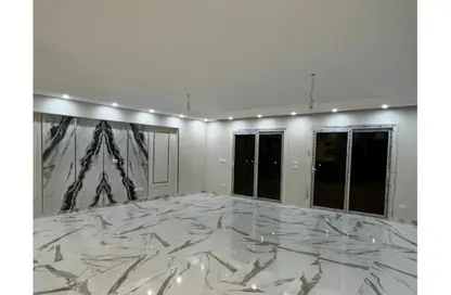 شقة - 3 غرف نوم - 2 حمامات للايجار في مدينة الخمائل - كمبوندات الشيخ زايد - الشيخ زايد - الجيزة