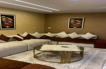 دوبلكس - 5 غرف نوم - 4 حمامات للبيع في شارع الطيران - رابعة العدوية - مدينة نصر - القاهرة