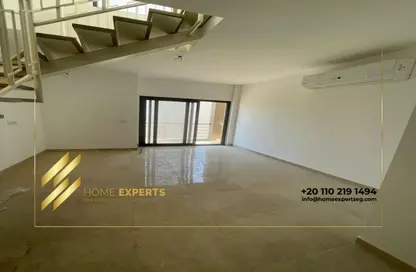 (بنتهاوس  (روف - 3 غرف نوم - 3 حمامات للايجار في مون ريزيدنس - فيفث سكوير - التجمع الخامس - مدينة القاهرة الجديدة - القاهرة