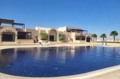 Chalet - 2 Bedrooms - 2 Bathrooms for sale in Makadi Beach - Makadi - Hurghada - Red Sea