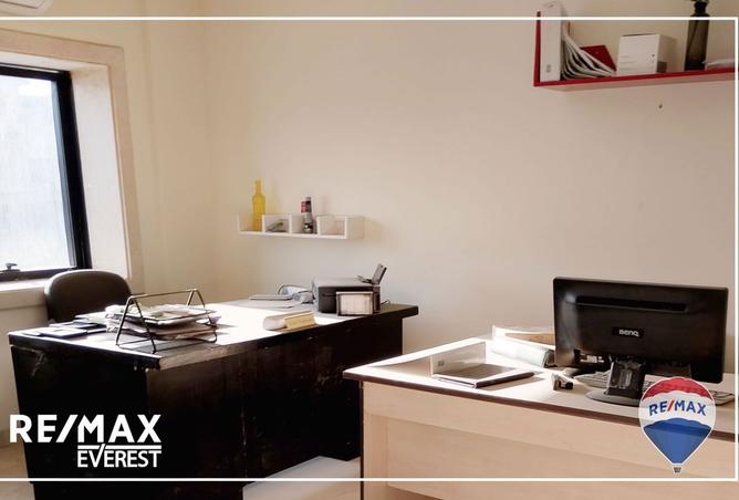 8047914 - Property Image 3