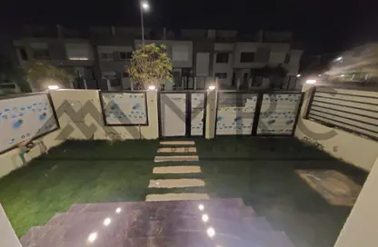 Townhouse - 5 Bedrooms - 4 Bathrooms for sale in Hyde Park - 5th Settlement Compounds - The 5th Settlement - New Cairo City - Cairo