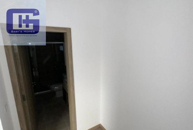 8241089 - Property Image 3