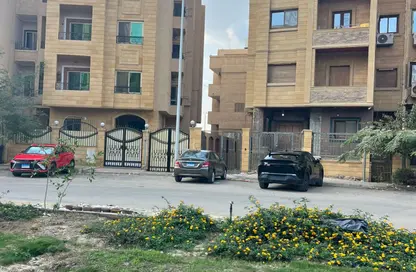 شقة - 3 غرف نوم - 2 حمامات للبيع في شارع الجزيرة - المستثمرين الجنوبية - مدينة القاهرة الجديدة - القاهرة