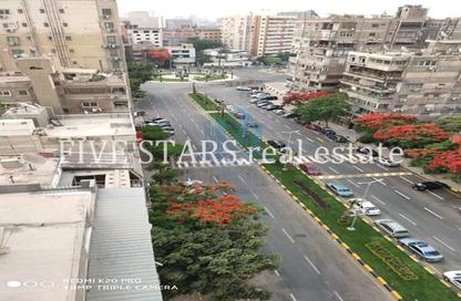 شقة - 5 غرف نوم - 2 حمامات للبيع في شارع علي ابن ابي طالب - المهندسين - الجيزة