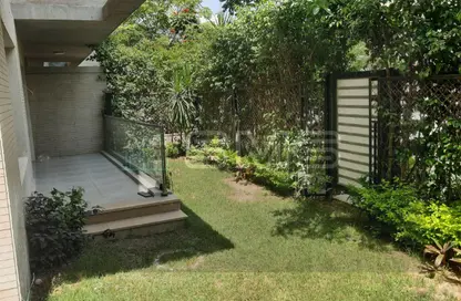 شقة - 2 غرف نوم - 2 حمامات للايجار في جاليريا  مون فالى - المستثمرين الجنوبية - مدينة القاهرة الجديدة - القاهرة