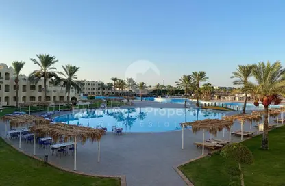 Chalet - 3 Bedrooms - 2 Bathrooms for sale in Makadi Heights - Makadi Orascom Resort - Makadi - Hurghada - Red Sea