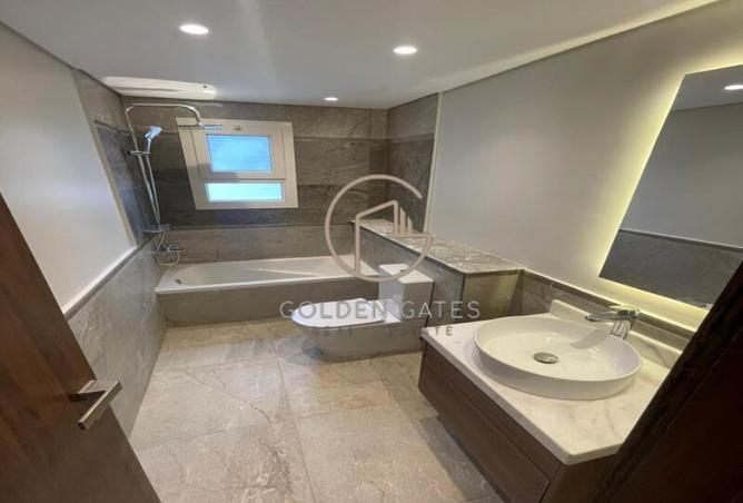 8220655 - Property Image 3