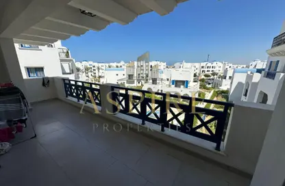 شاليه - 3 غرف نوم - 3 حمامات للبيع في مراسي - سيدي عبد الرحمن - الساحل الشمالي