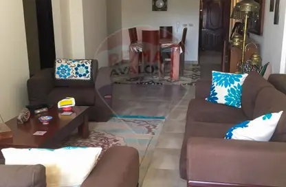 شقة - 3 غرف نوم - 2 حمامات للبيع في سموحة - حي شرق - الاسكندرية