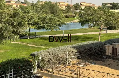 Villa - 4 Bedrooms - 4 Bathrooms for sale in Privado - Madinaty - Cairo