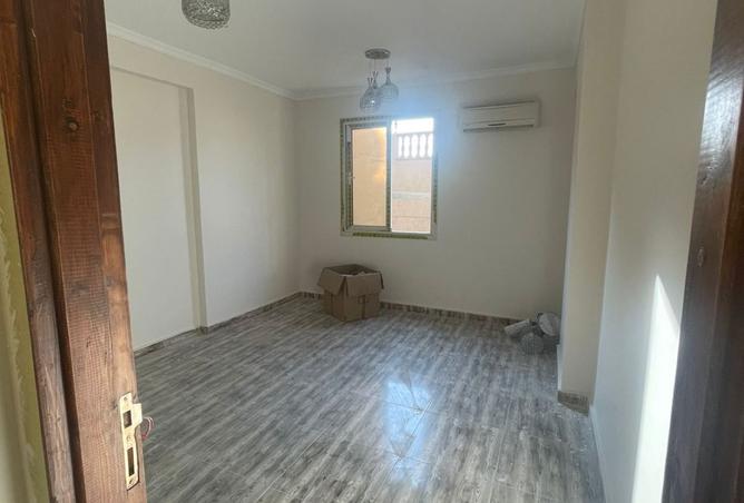 8353570 - Property Image 3