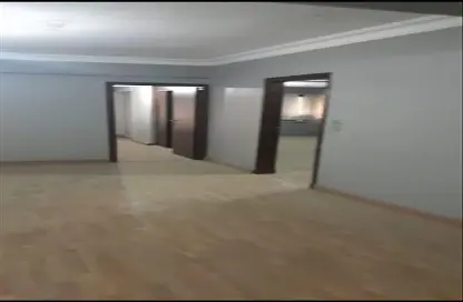 فيلا - استوديو - 8 حمامات للايجار في شارع شهاب - المهندسين - الجيزة