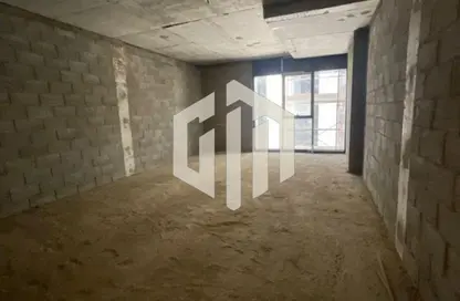 Office Space - Studio - 2 Bathrooms for sale in Hyde Park - New Cairo City - Cairo Office Space - Studio - 2 Bathrooms for sale in Hyde Park - New Cairo City - Cairo