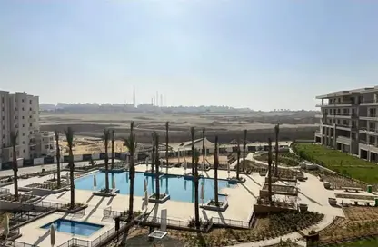 Apartment - 2 Bedrooms - 2 Bathrooms for sale in The Fourteen Golf Residences - Uptown Cairo - Mokattam - Cairo