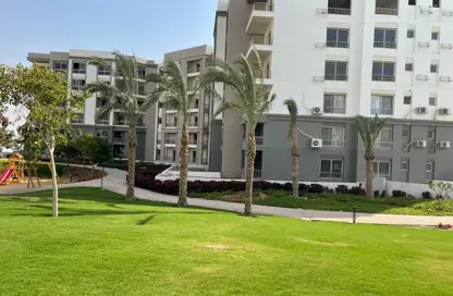 Apartment - 2 Bedrooms - 3 Bathrooms for sale in Hyde Park - New Cairo City - Cairo