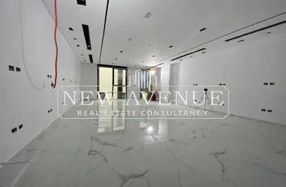 Office Space - Studio - 1 Bathroom for rent in Hyde Park - 5th Settlement Compounds - The 5th Settlement - New Cairo City - Cairo
