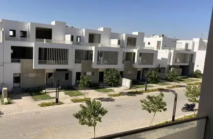 تاون هاوس - 6 غرف نوم - 6 حمامات للبيع في جولز - طريق مصر اسكندرية الصحراوي - مدينة 6 أكتوبر - الجيزة