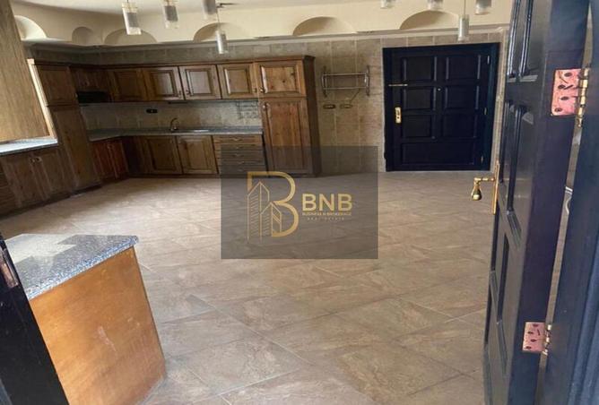 8331335 - Property Image 2