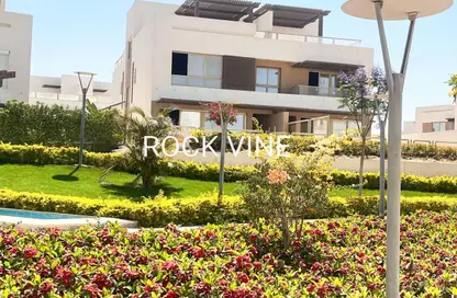 Villa - 6 Bedrooms - 4 Bathrooms for sale in Waslet Dahshur Road - Sheikh Zayed City - Giza