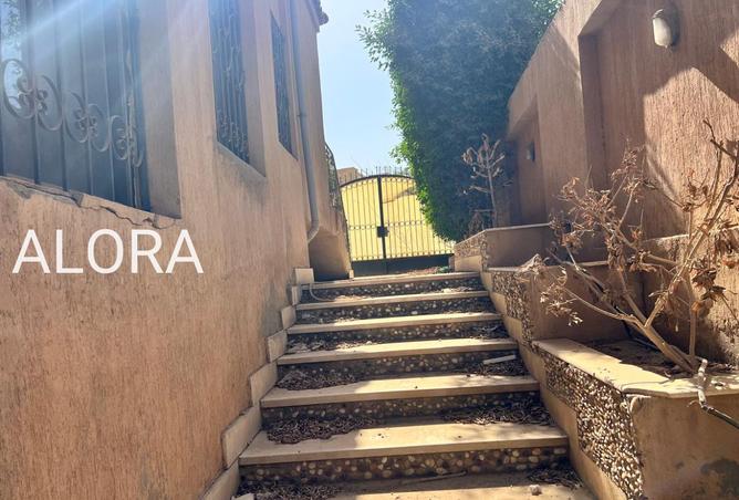 8260571 - Property Image 3