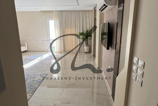 8240332 - Property Image 3