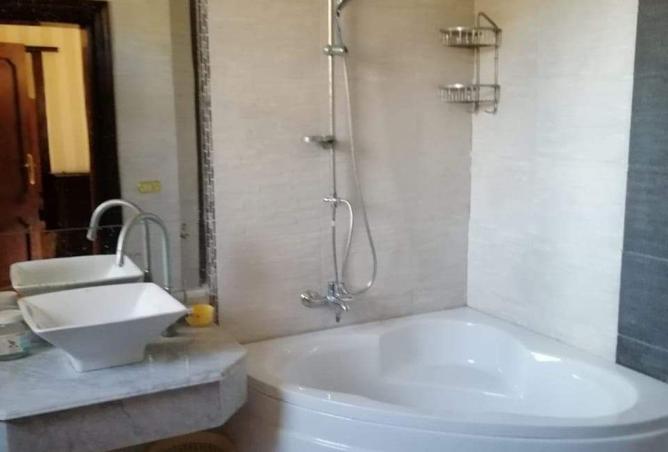 8317370 - Property Image 2