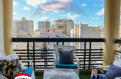 شقة - 3 غرف نوم - 2 حمامات للبيع في شارع رشدي - كليوباترا - حي شرق - الاسكندرية