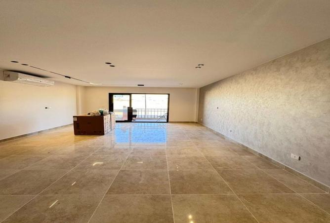 8195934 - Property Main Image